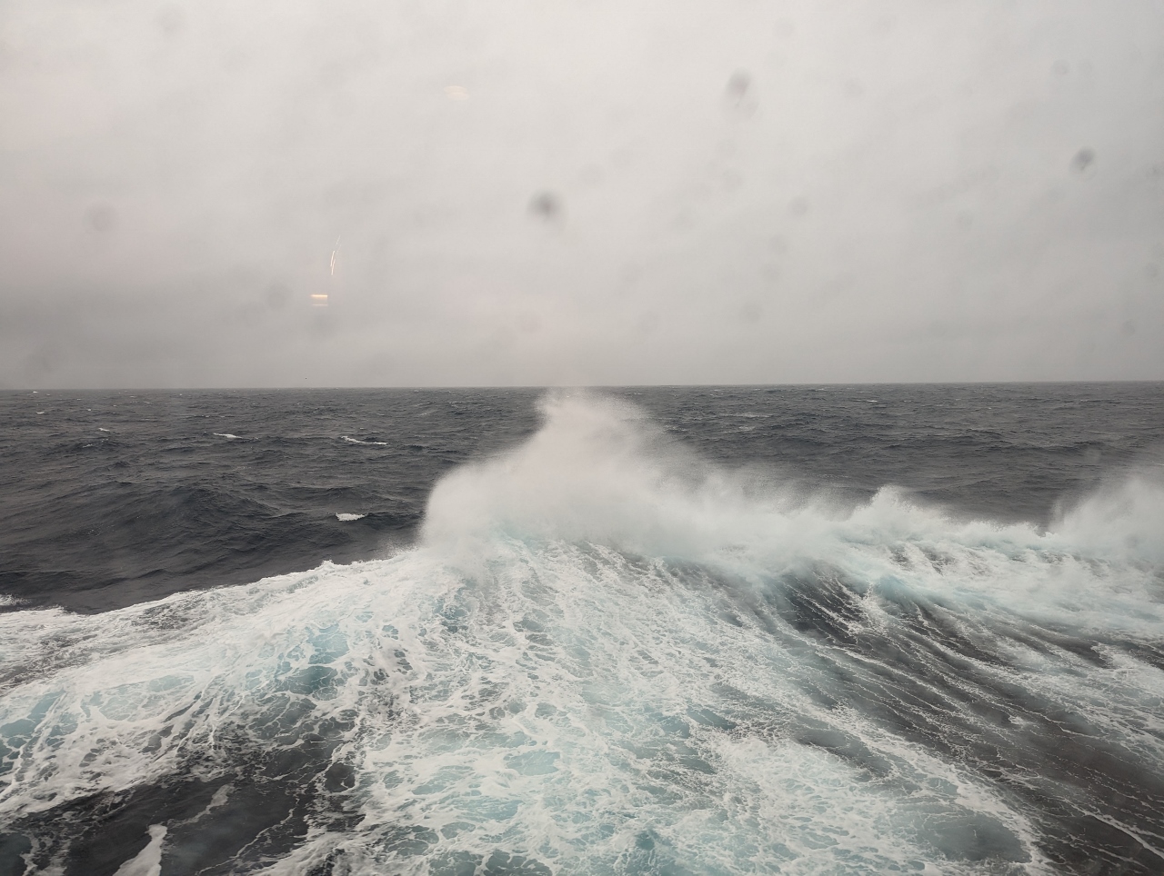 Drake Passage Northbound – Dirona Around the World