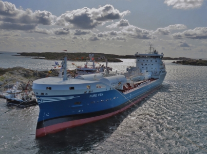 Vessel Characteristics: Ship PACIFIC BLUE (Oil/Chemical Tanker