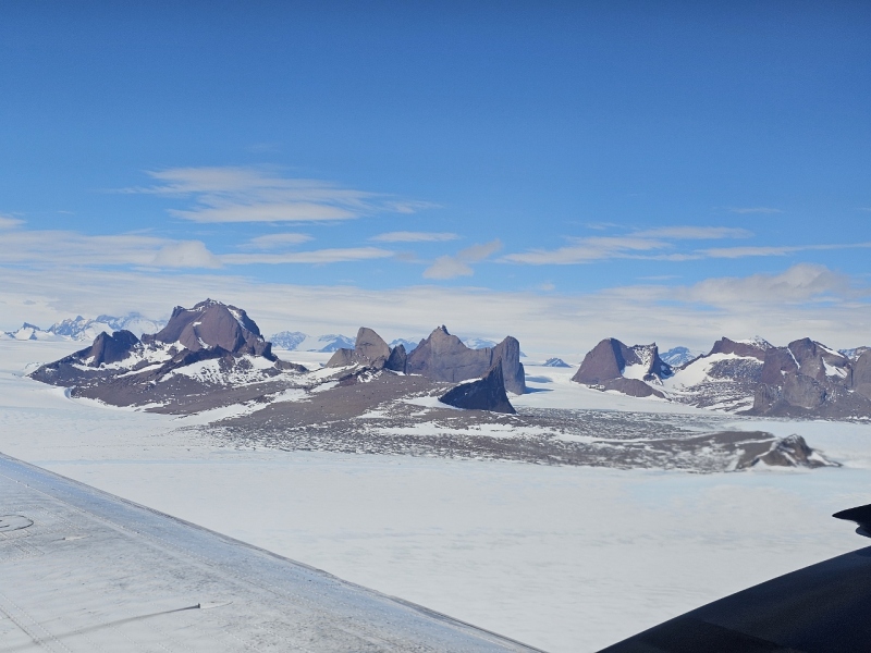South Pole Flight Scenery