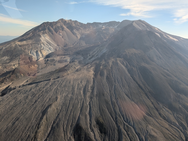 Mt St Helens on Helicopter Tour from Seattle