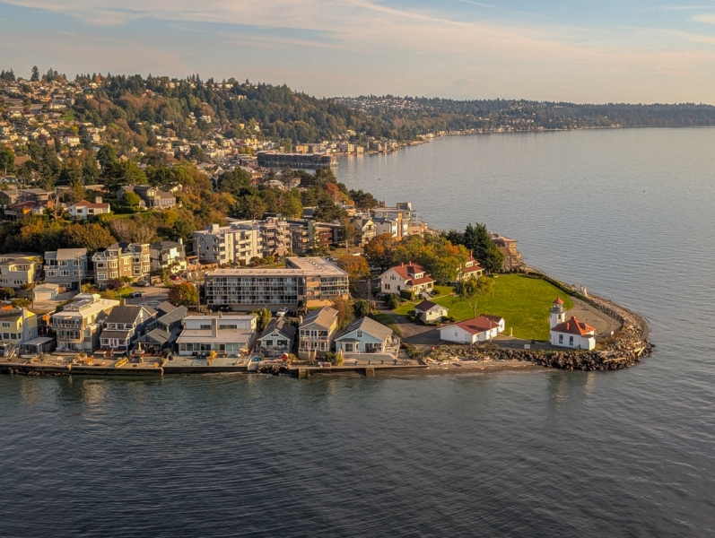 Alki Point Lighthouse on Helicopter Tour from Seattle